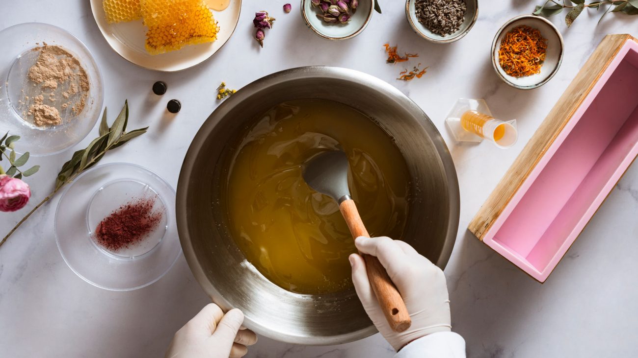 La Sue prirodni ručno rađeni sapun od maslinovog ulja proizveden u Njemačkoj za suhu osjetljivu kožu